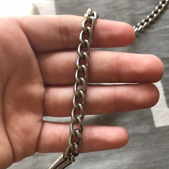 Fancy and stylish Guess clutch! - Picture 4 of 8